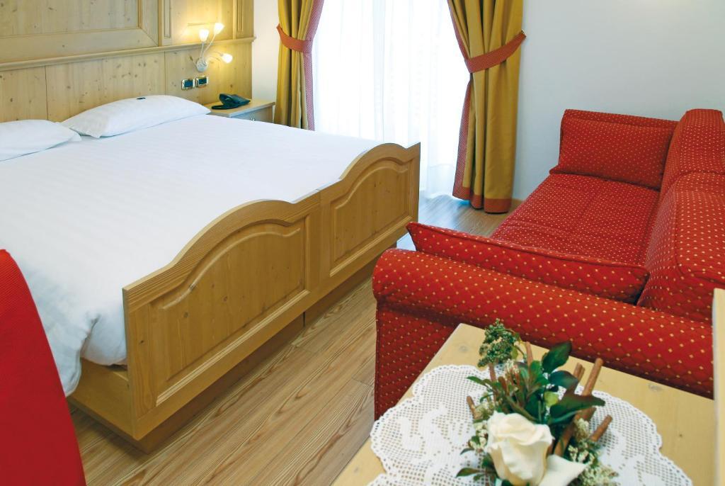 Hotel Gran Vacanze Rooms & Apartments Dimaro Ngoại thất bức ảnh